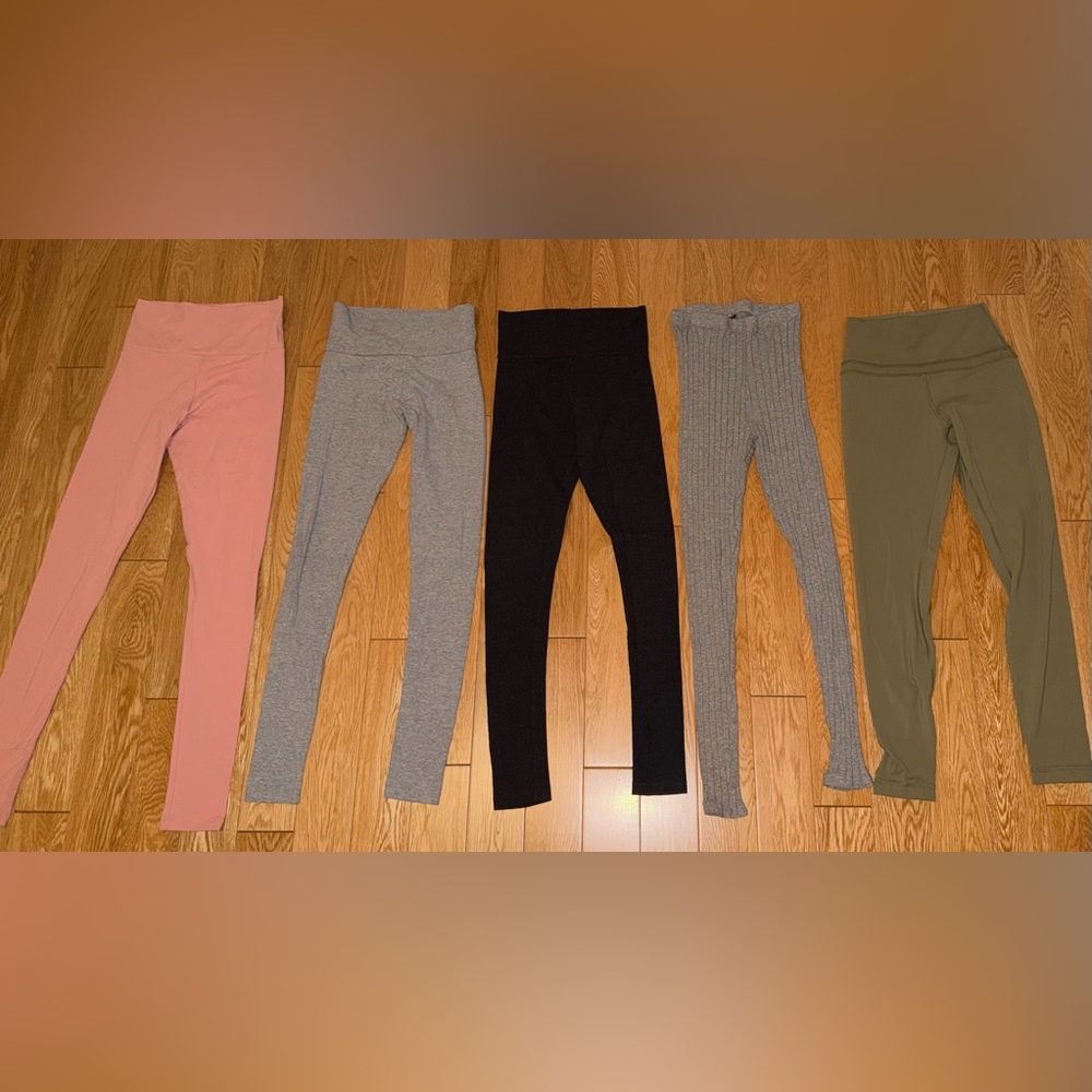 bundle of 5 new leggings